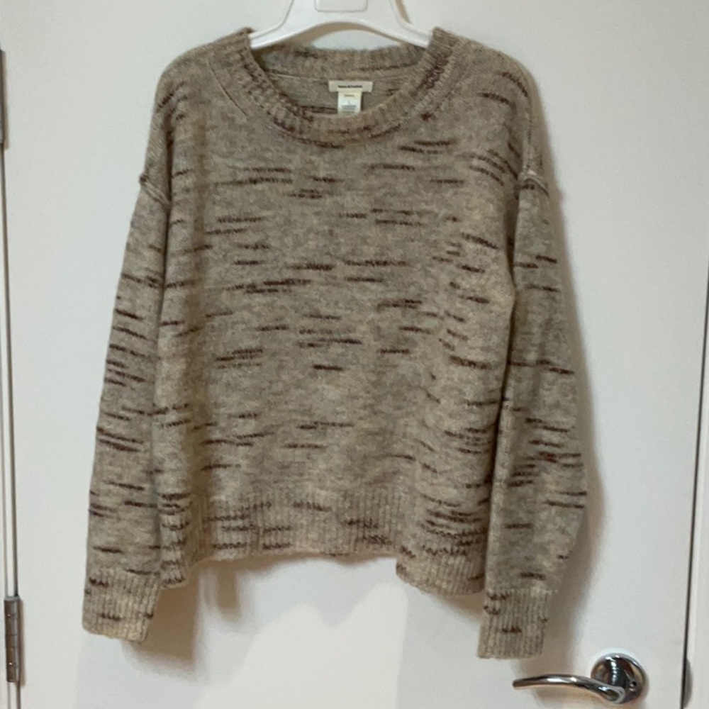 Max Studio tan marled Sweater size small (3 for $15 item)